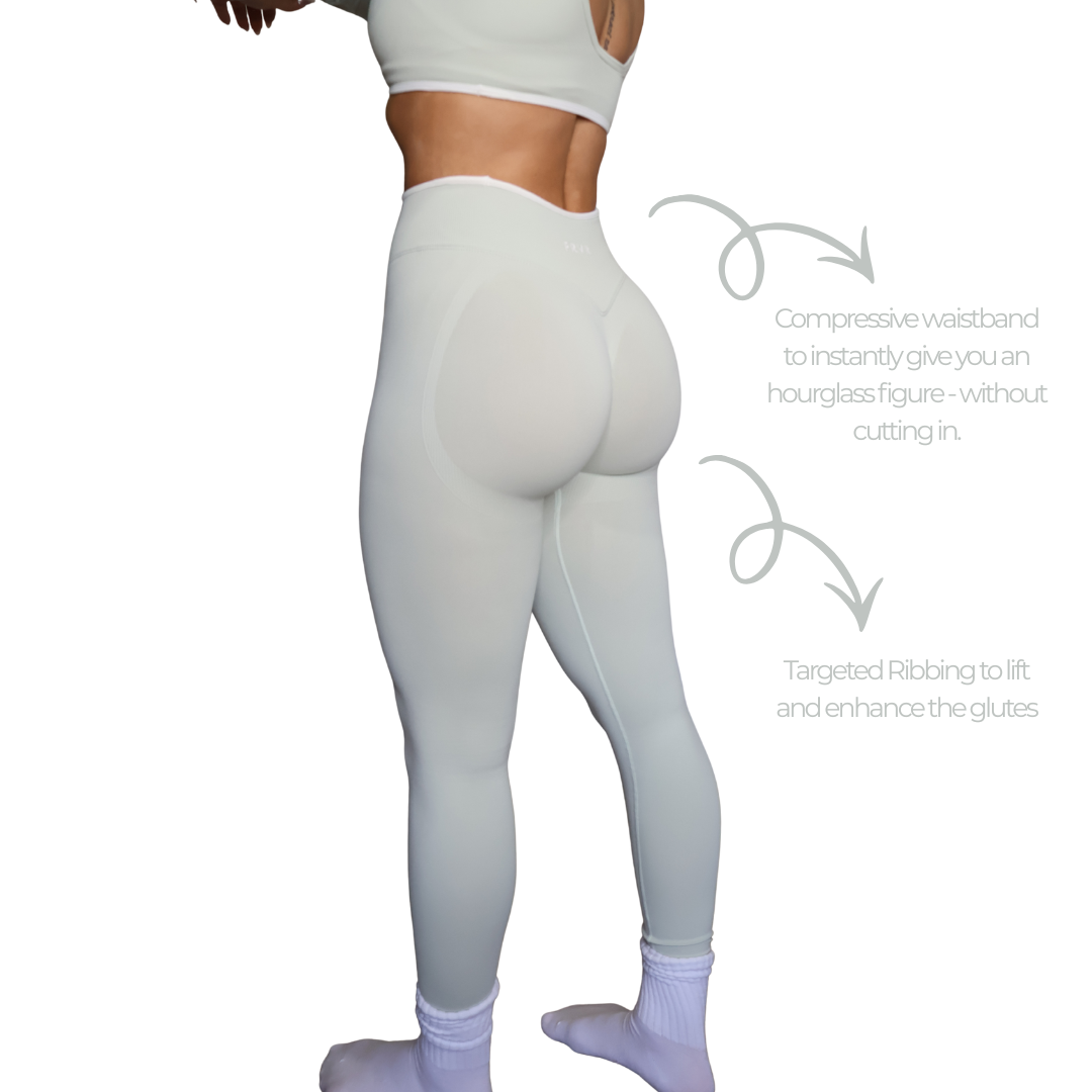 Seamless scrunch leggings with glute lifting fabric